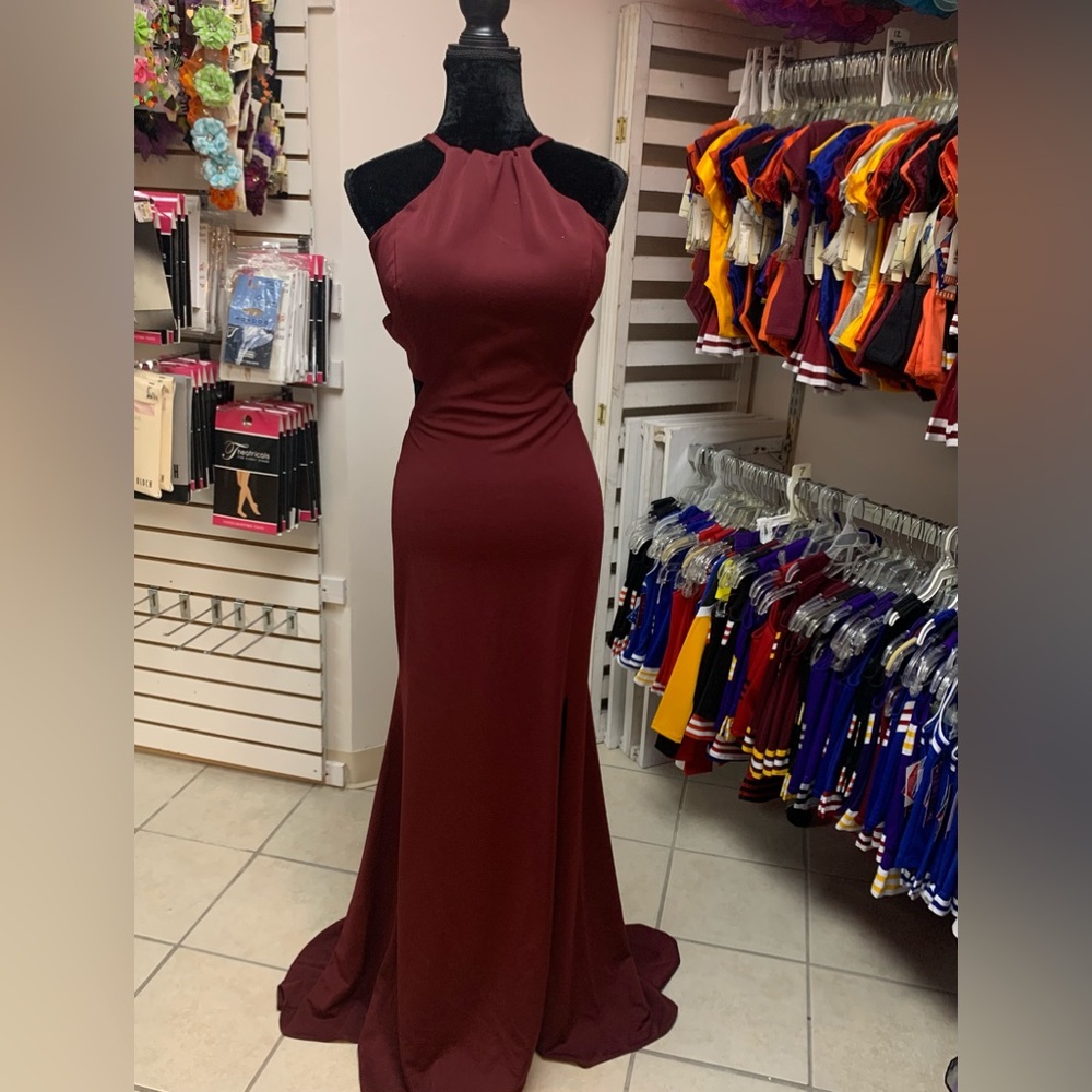 Size 2X Burgundy Maroon Lace up Corset Open Back Prom Homecoming Gown Dress NWT